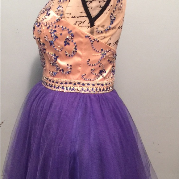 Boutique- Gorgeous Homecoming Dress - Picture 4 of 7